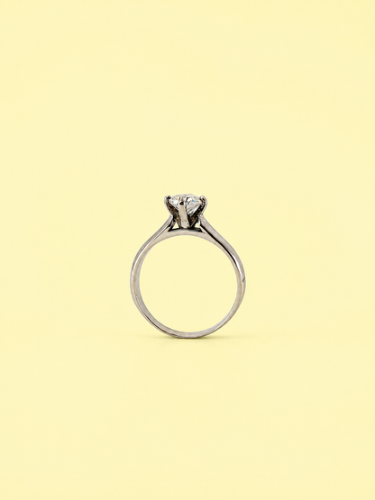Round Majesty Window Ring
