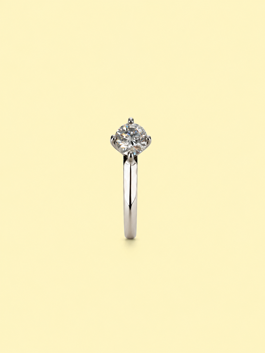 Round Majesty Window Ring