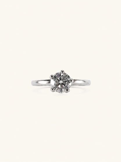 Round Majesty Ring