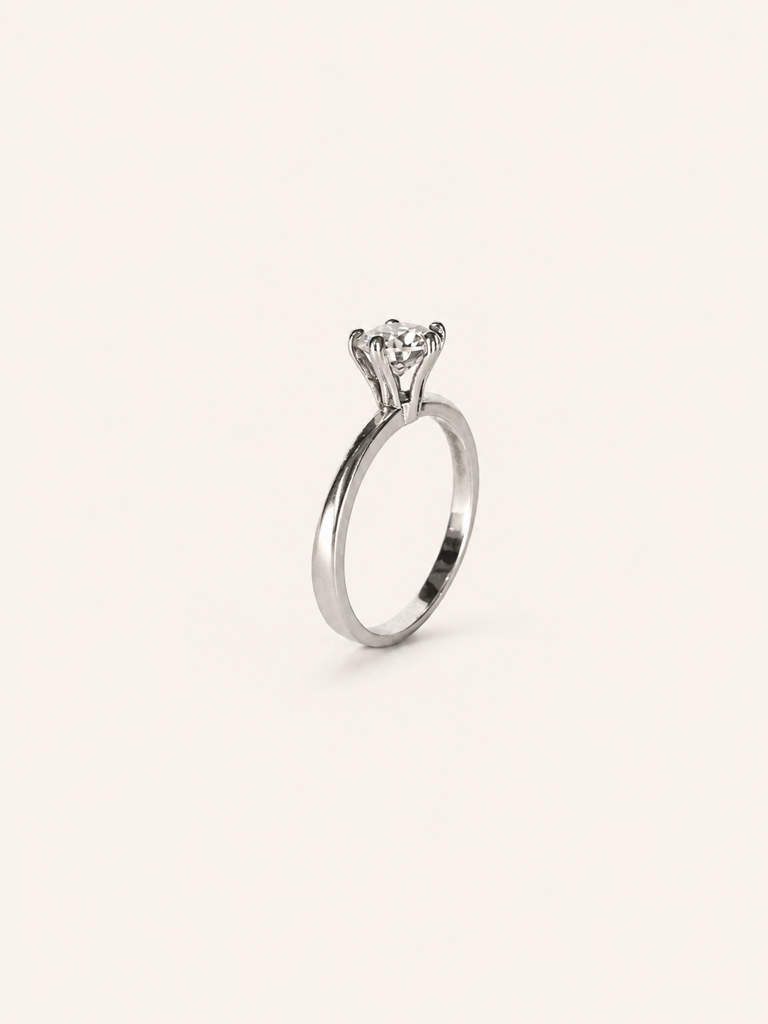 Round Majesty Ring