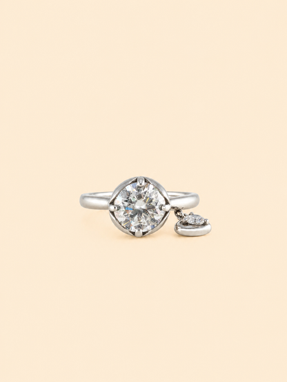 Heart Deco Dangling Ring
