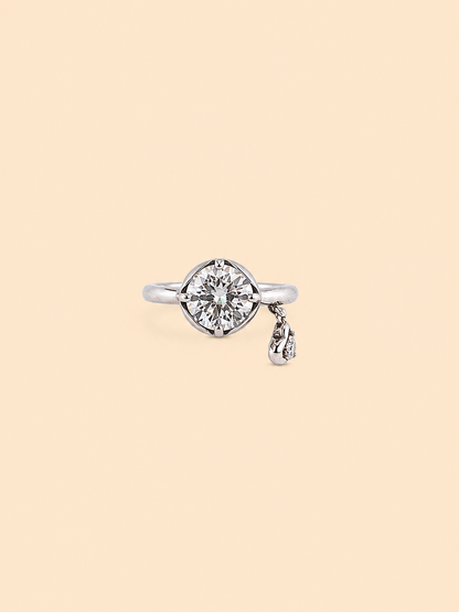 Heart Deco Dangling Ring